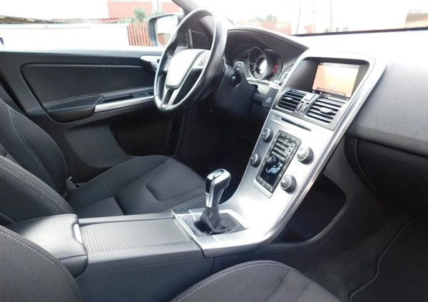 Volvo XC 60 cena 69980 przebieg: 183000, rok produkcji 2017 z Gozdnica małe 352